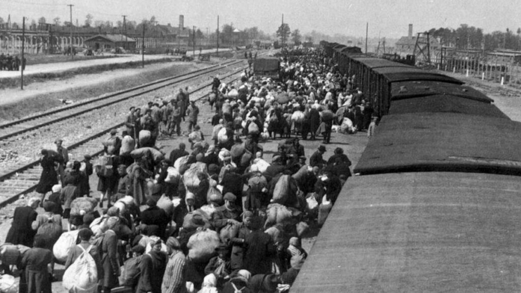 Холокост - Лагеря смерти во время Холокоста