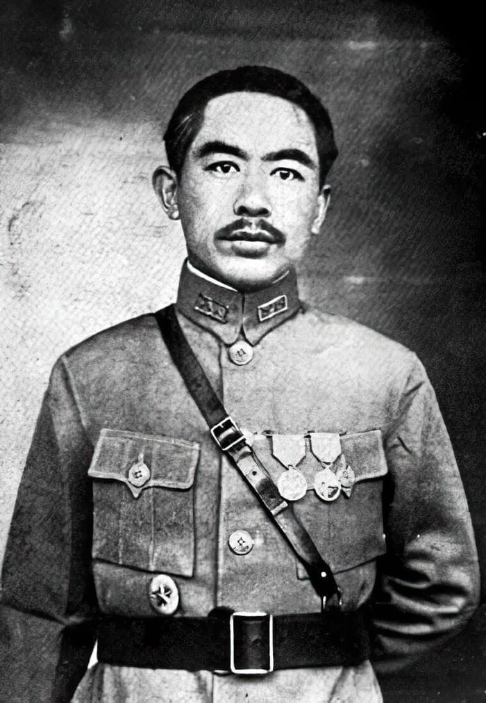 Шэн Шицай (1895-1970)