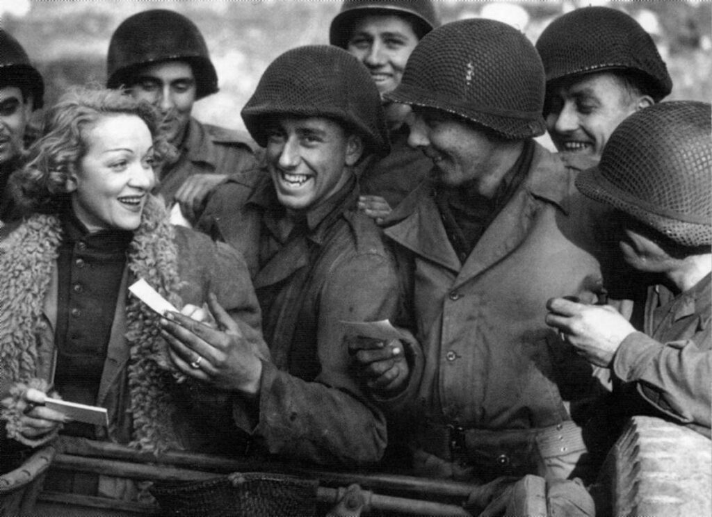 Марлен Дитрих - Марлен Дитрих и Третий рейх: почему актриса выступила против Гитлера