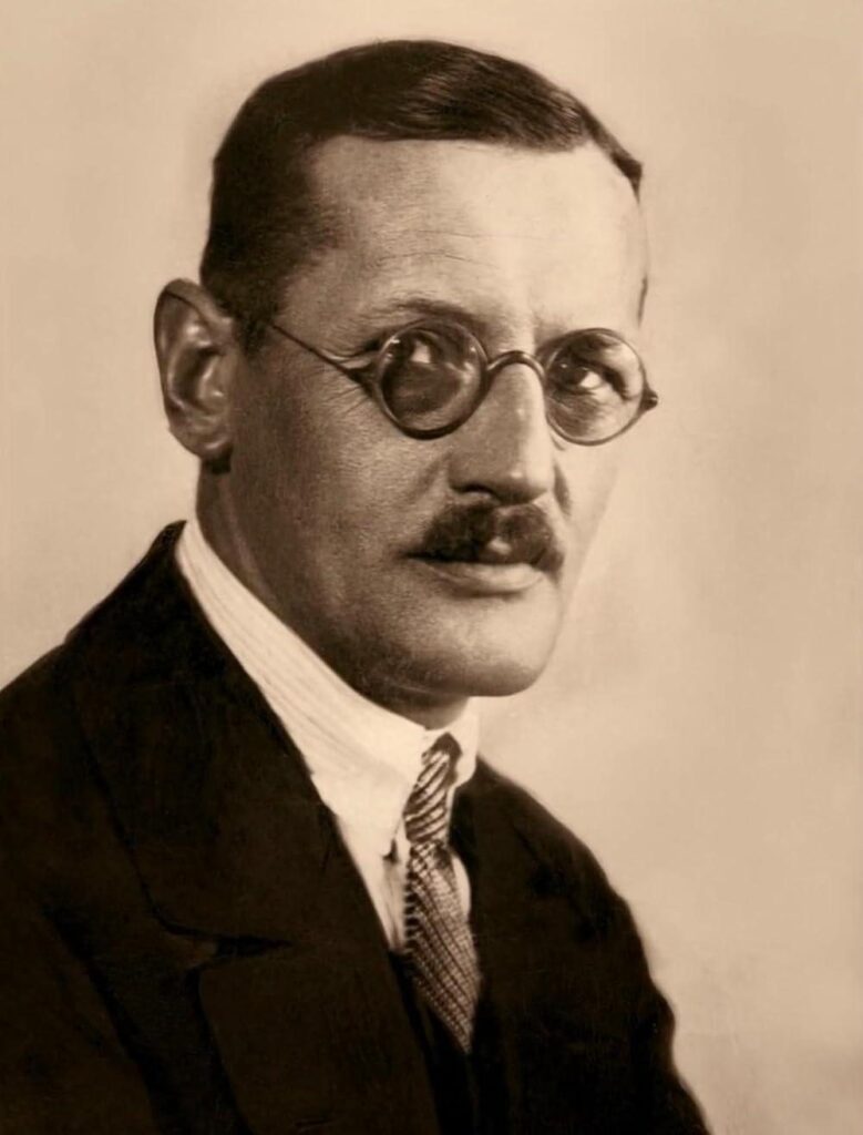 Антон Дрекслер (1884-1942)