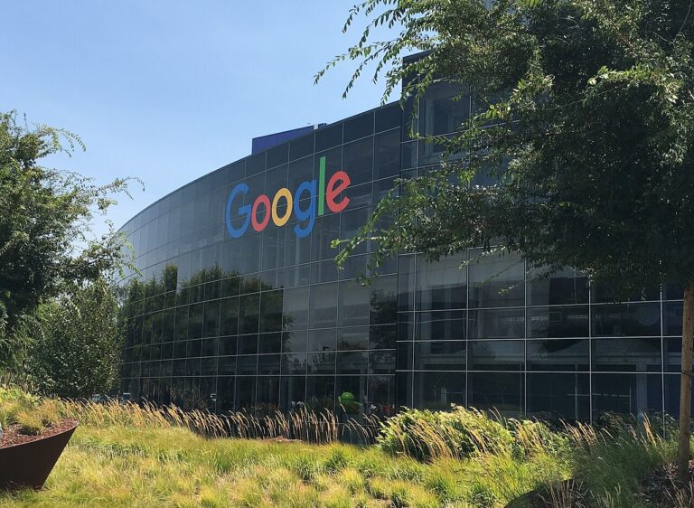 Основание Google (1998)