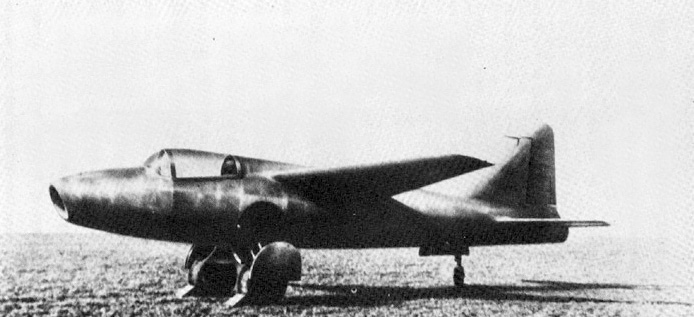 Первый полет реактивного самолета He 178 (1939)