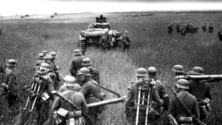 Почему Гитлер напал на СССР 22 июня 1941 года: причины