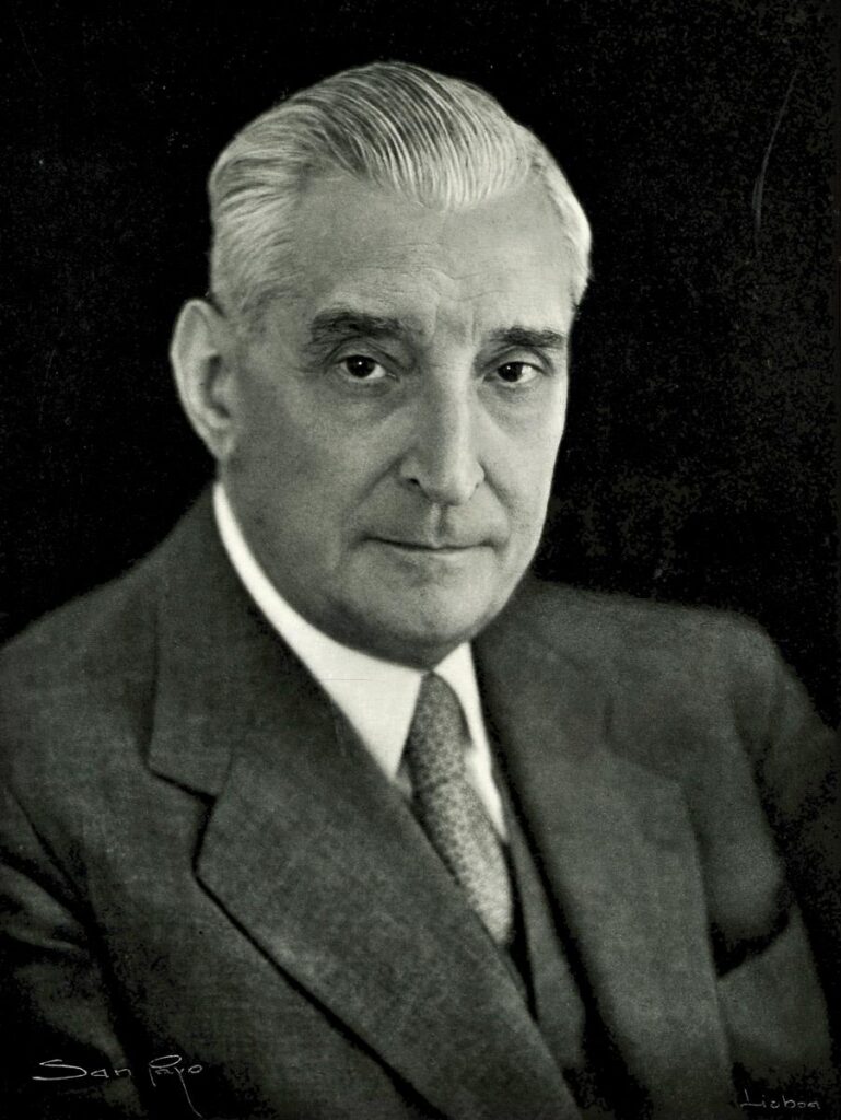 Антониу ди Оливейра Салазар (1889-1970)