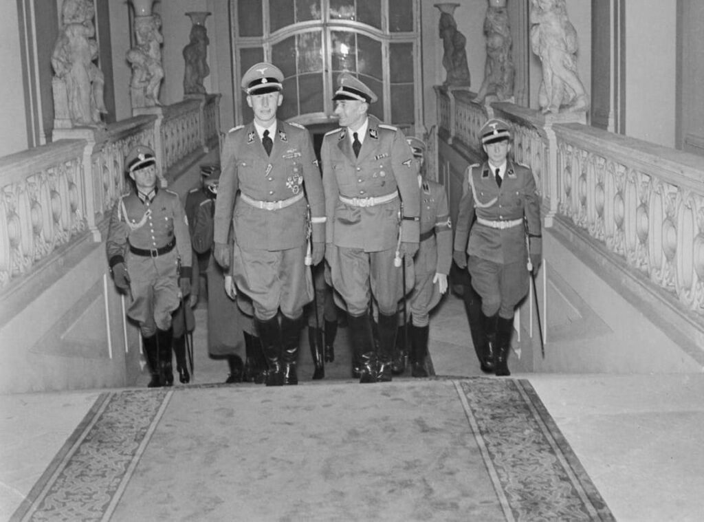Рейнхард Гейдрих - Рейнхард Гейдрих - правитель Богемии и Моравии