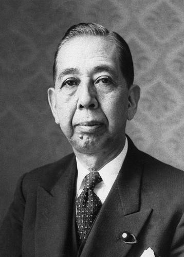 Нобусукэ Киси (1896-1987)